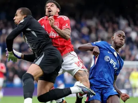 Gibbs-White lộ vết thương rùng rợn sau trận thắng Chelsea