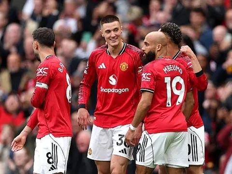 Tấm vé Champions League tác động gì đến MU và ghế của Carrick?
