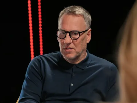 Paul Merson lo không HLV giỏi nào muốn đến Stamford Bridge