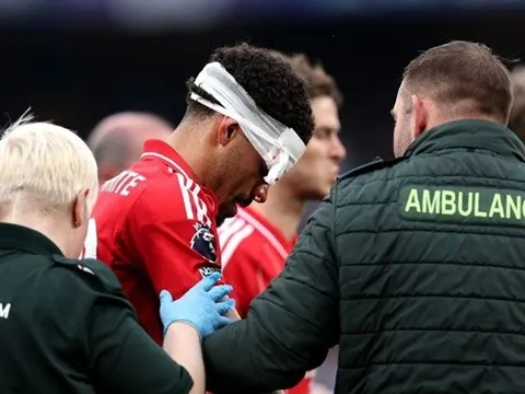 Gibbs-White có thể đấu Aston Villa bất chấp chấn thương vùng đầu