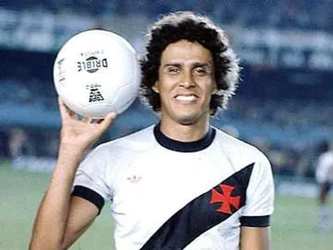 10 huyền thoại có tỷ lệ ghi bàn cao nhất (Phần 2): Bậc thầy của Messi, Ronaldo