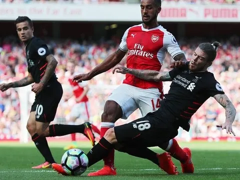 Alberto Moreno tự ví mình với Messi