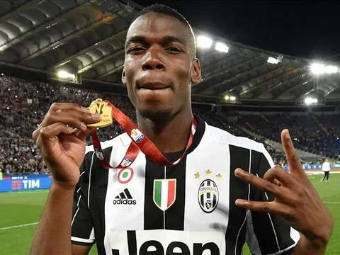 Đến nhiếp ảnh gia của Man United cũng đã theo dõi Paul Pogba