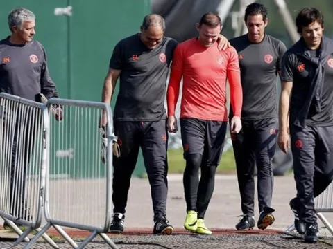 4 đội hình Mourinho có thể sử dụng trong trận gặp Feyenoord