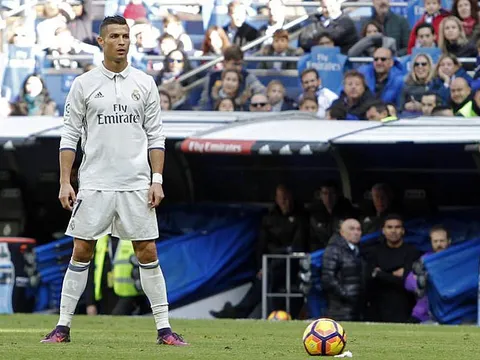 41 tuổi, và Ronaldo vẫn sẽ chơi bóng