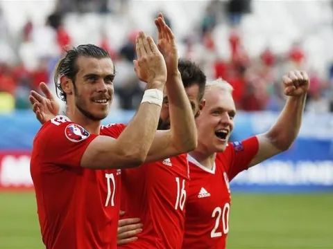 Gareth Bale san bằng kỉ lục tồn tại 12 năm của Van Nistelrooy