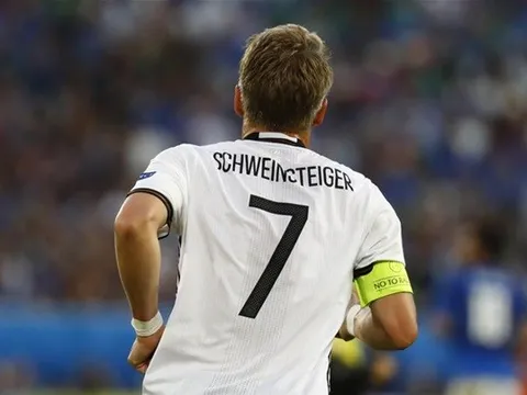M.U sắp tìm được bến đỗ mới cho Schweinsteiger