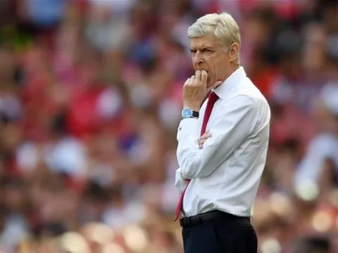 Những quyết định sai lầm của HLV Wenger trong mùa hè 2016