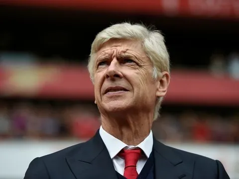 5 năm ròng 'tỏ tình' HLV Wenger, PSG nhận cái kết đắng