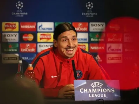 HLV Wenger chê Zlatan Ibrahimovic đã già
