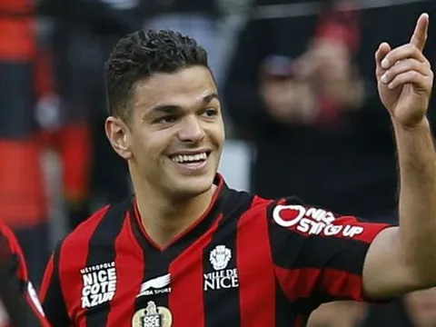 Ben Arfa tự tin đuổi kịp Messi và Ronaldo