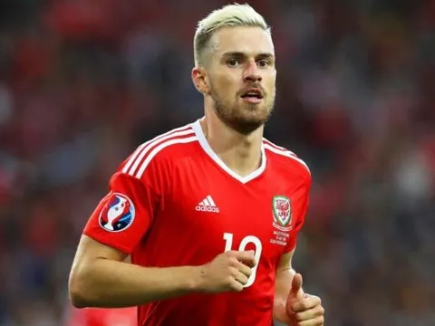 Aaron Ramsey chơi cực hay trước Bỉ