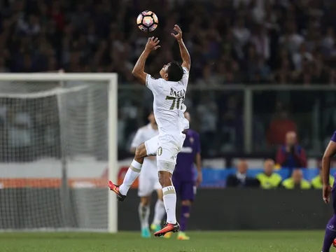 Góc AC Milan: Nỗi lo từ Carlos Bacca…