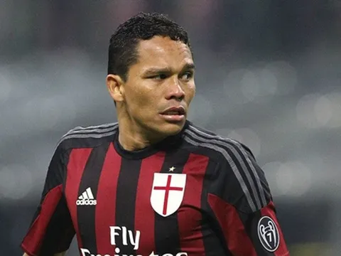 AC Milan 'thét giá' Carlos Bacca