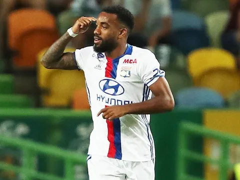 Alexandre Lacazette - Cái tên khiến Arsenal phát cuồng