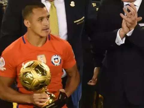 Alexis Sanchez hay nhất Copa America 2016