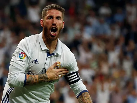 Ancelotti bênh vực Sergio Ramos