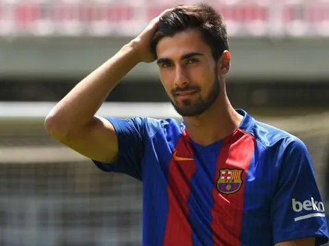 Tân binh Barca: Zidane là thần tượng của tôi