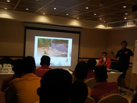 Thầy trò Hoàng Anh Tuấn chia sẻ mất mát đau thương lũ lụt miền Trung