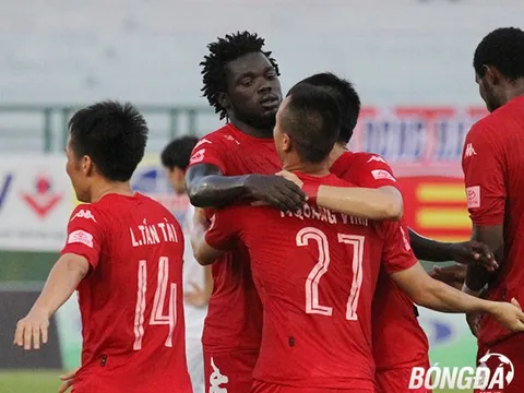 CLB Kuban (Nga) ra giá bao nhiêu với tiền vệ Moses của Bình Dương?