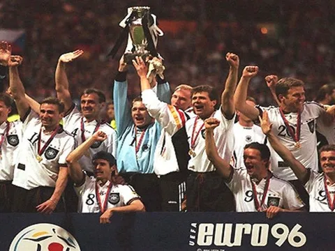 Lịch sử EURO: 1996 - Người Anh cúi đầu trước “xe tăng”