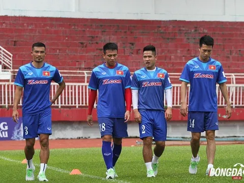 ĐT Việt Nam tập buổi đầu tiên: 4 cầu thủ chấn thương