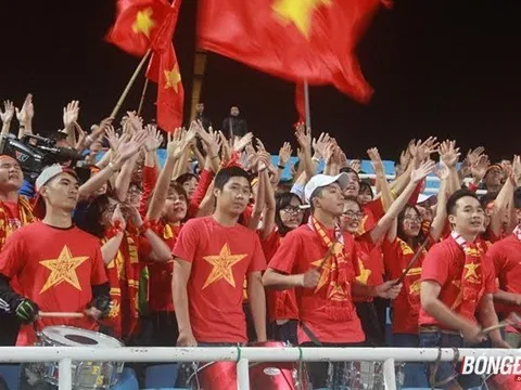 CĐV Việt Nam hào hứng "tiếp lửa" ĐT Việt Nam trên sân Mỹ Đình