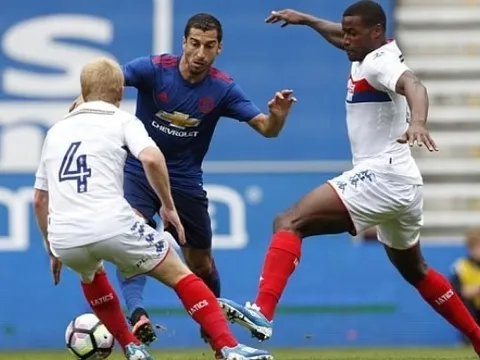 Sao trẻ tỏa sáng, Mourinho có chiến thắng đầu tay cùng Man United