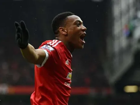 Anthony Martial sa sút vì bị Ibra 'cướp' áo số 9