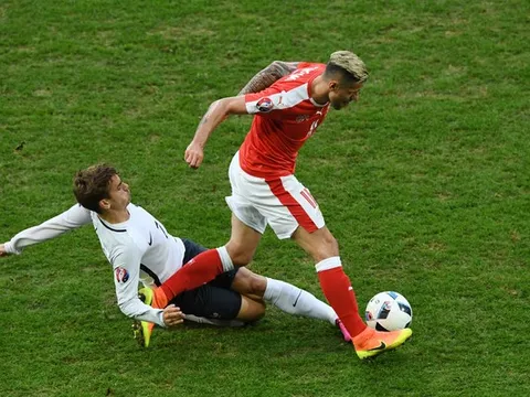 Antoine Griezmann lại vô duyên trước Thụy Sĩ