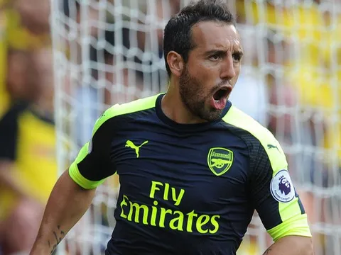 Arsenal đau đầu vì Santi Cazorla
