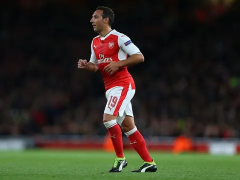 Arsenal mất trụ cột, Mourinho mừng thầm