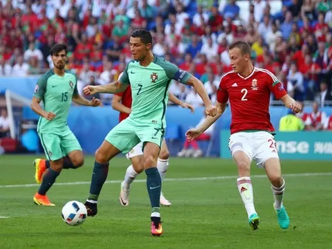 Ronaldo và Bale: Hai mặt của anh hùng