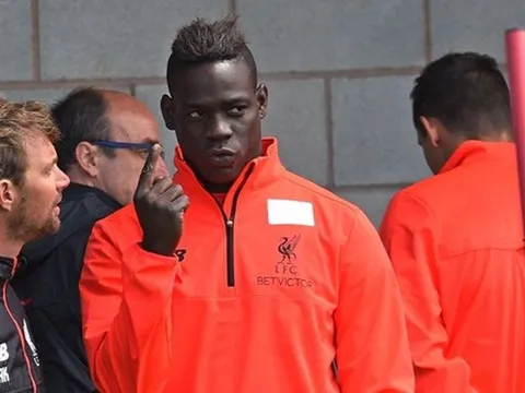 Về Liverpool, Balotelli bị Klopp đuổi thẳng