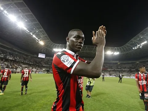 Balotelli tự thấy bản thân không xứng đáng khoác áo Azzurri