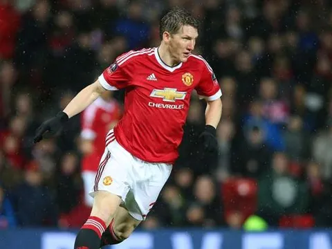 Chuyển nhượng Man United: Fellaini ở lại, 4 ngôi sao ra đi