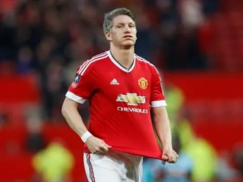 Schweinsteiger gửi thông điệp không thể cảm động hơn cho M.U