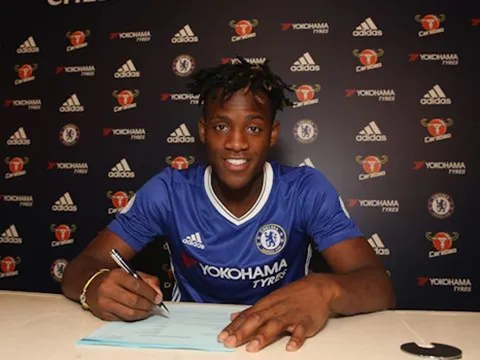 Chelsea chính thức công bố bản hợp đồng mới