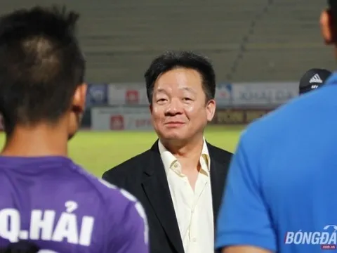 Thành công của bầu Tú và giải pháp cho bầu Hiển