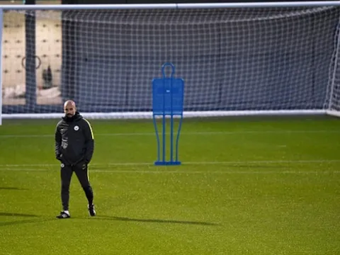 Bầu không khí nặng nề bao trùm buổi tập của Man City