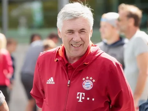 Bayern khởi đầu như mơ: “Hùm xám” cần vuốt ve thay vì dạy dỗ