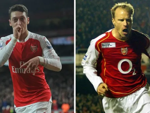 Bergkamp là quá khứ, Oezil là hiện tại