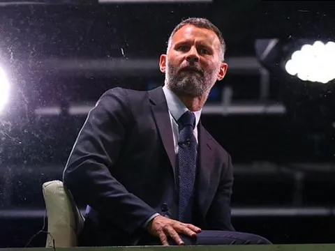 Bị Swansea chê, Giggs chuyển nghề làm bình luận viên