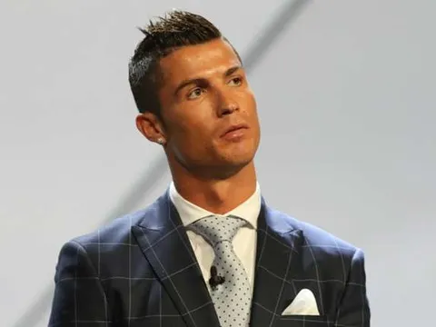 Bị Xavi chọc ngoáy, C.Ronaldo đáp trả đầy bất ngờ