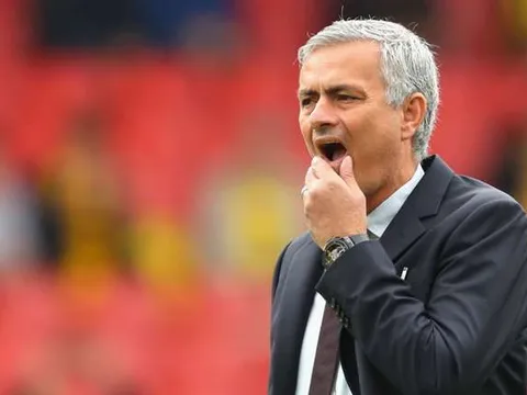 Bốc thăm vòng 4 League Cup: Man United đụng Man City