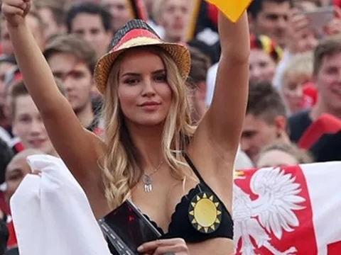 Bóng hồng đọ sắc trên khán đài vòng 1/8 EURO 2016
