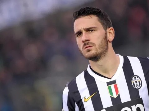 M.U tiếp tục củng cố hàng thủ bằng sao Serie A