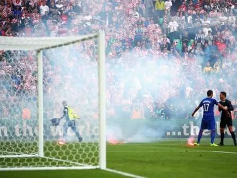 "Các CĐV Croatia là những tên khủng bố"