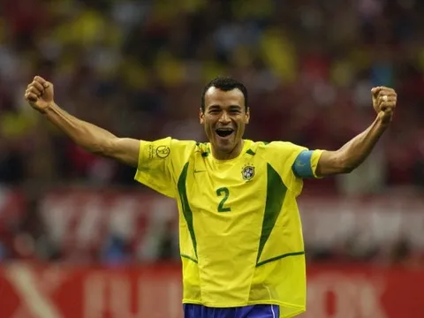 Cafu - Huyền thoại cánh phải của Brazil