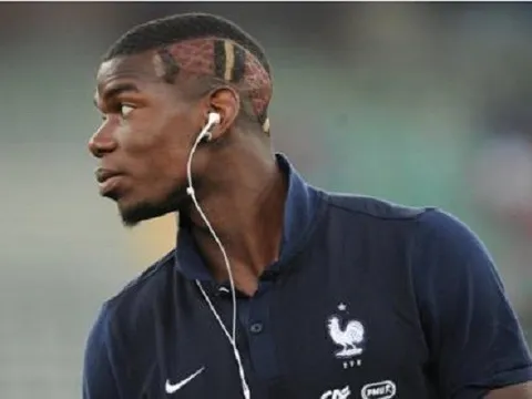 Cận cảnh mái tóc mới của Paul Pogba